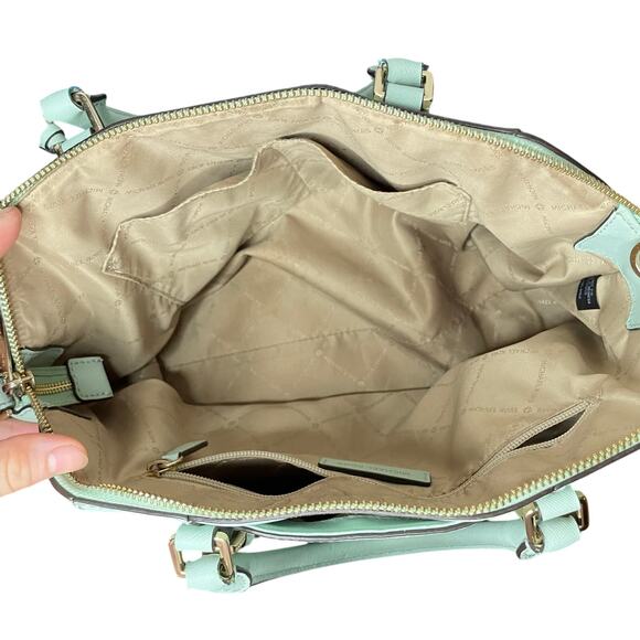 Michael Kors Ciara Large Satchel in a mint green color - Picture 5 of 7